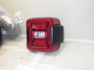 Luz trasera de pasajero LED con alerta de punto ciego para 18-23 WRANGLER 1714423 - Imagen 1 de 12