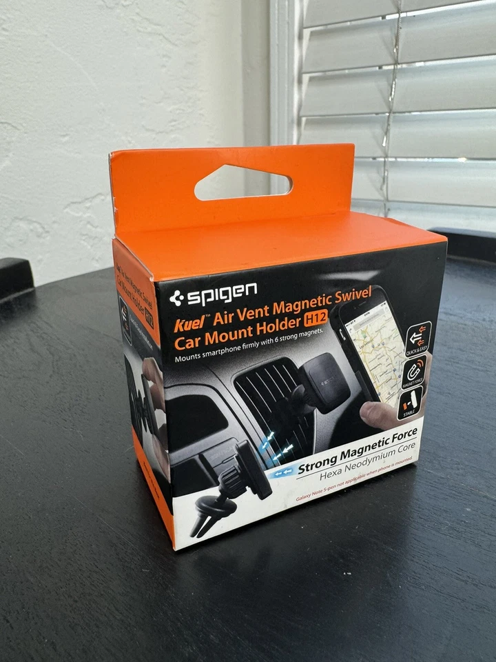 Car Mount For iPhone And Android - Image 1 of 4