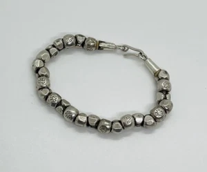 STUNNING 990 Fine Silver Karen Hill Tribe Flower Motif Hand Crafted Bracelet - Picture 1 of 3