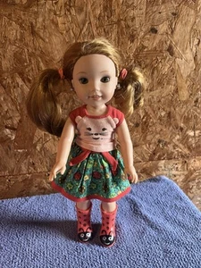 American Girl Gummistiefel Wishers Willa Puppe mit Hemdrock und Stiefeln und Stirnband - Bild 1 von 3