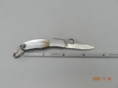 Raro De Colección Spyderco Spyderkey/Colibrí Negro MOP Foto 1 de 4