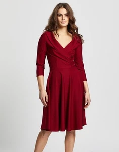 Review Selena Red Ponte Dress Size 8 NWT $199 3/4 Sleeve Comfort Fit N Flare - Picture 1 of 10