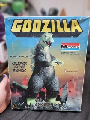 1978 ToHo Monogram USA Made Godzilla Model open not built - Image 1 of 2