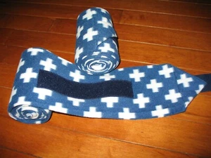 NEU 2er Set Marineblau/Weiß Kreuze Pferd Polo Wraps (Pferd/Pony Bein Wraps) - Bild 1 von 1