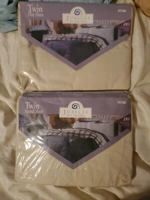 Jubilee twin fitted and flat sheet 180 Thread Count Tan 50/50 Mix Made in USA F6 - Image 1 of 4
