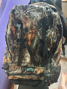 Blacks Creek Guide Gear Jim Horn Edition - Hunting Camo Backpack - Picture 1 of 4