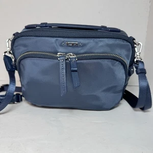 Tumi Voyageur Teghan Crossbody Indigo Blau Nylon Lederbesatz - Bild 1 von 20