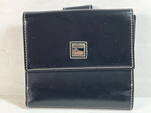 Dooney and Bourke Black Leather Wallet Snap Credit Card Never Used - Picture 1 of 7