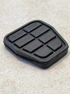 NEW Brake or Clutch Pedal Cover Rubber Pad for Manual Porsche VW Audi Volkswagen - Picture 1 of 5