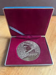 1964 Tokyo Olympics 18K Gold Plated Commemorative Medal Original Box 6cm Vintage - Picture 1 of 3