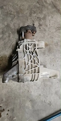 Differential Carrier Rear Automatic Transmission 3.23 Ratio Fits 05-11 Cadillac - Image 1 of 4