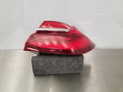 19 2019 BMW 750I M TAIL LIGHT LAMP RIGHT PASSENGER - Image 1 of 4