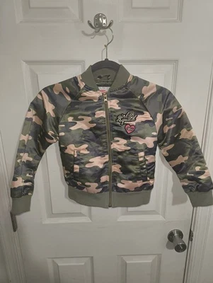 Jaqueta infantil Place Camouflage - Verde e rosa - Imagem 1 de 3