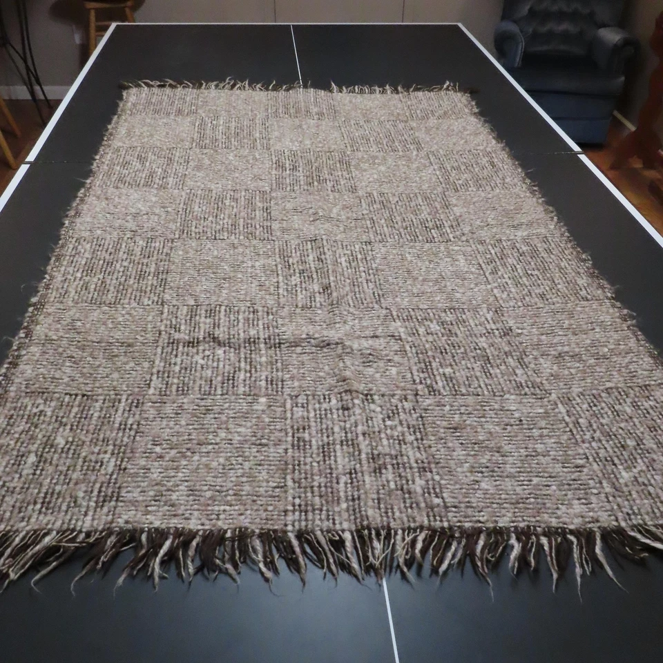 Manta con flecos de lana pura tejida a mano Avoca Handweavers hecha en Irlanda Foto 1 de 4