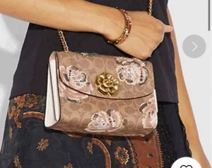 COACH 31696 PARKER 18 IN EMBELLISHED SIGNATURE ROSE PRINT Signature Sequin Rivet - Picture 1 of 9