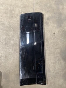 Modanatura inferiore porta posteriore sinistra originale range rover velar j8a2-274a49-b - Foto 1 di 6
