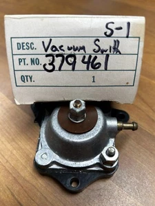 NIB NOS OEM OMC Evinrude Johnson Vacuum Switch 379461 - Picture 1 of 6