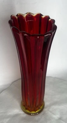 AMAZING! RARE! VINTAGE Ribbed Amberina LARGE swung GLASS VASE. UV Reactive! - image 1 of 4