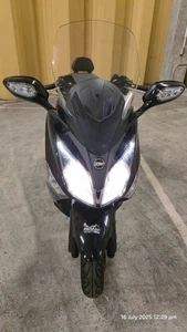 Sym Joymax 300i - Excellent Condition - March 2018 - FINAL REDUCTION!! - Picture 1 of 8
