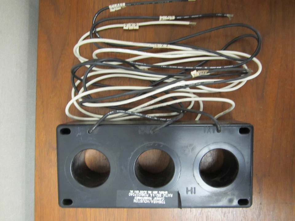 东芝 / 休斯顿当前变压器 PC30001P040 二手 — 第 1/1 张图片