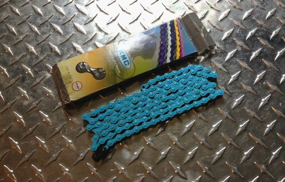 Light Blue KMC Single Speed 1/8" Chain, BMX, Fixie, Cruiser, Lowrider - Image 1 of 1