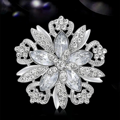 Broche de flores de luxo broche de cristal branco outono ação de graças joia presente para mulheres - Imagem 1 de 4