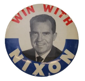 Vintage Political Campaign Pins/Buttons Richard Nixon - Picture 1 of 2