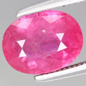 1.7ct t.w Heated Red Ruby 8x6mm Oval Natural Gemstone, Tanzania - Imagen 1 de 4