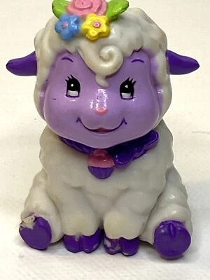 Fresa Shortcake Mascotas Vainilla Glaseado Cordero Figura Mascota de Ángel Pastel Muñeca 1.5" Foto 1 de 4