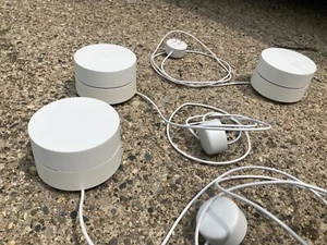 Google Wifi Whole Home Mesh Wi-Fi System X 3 White GJ2CQ With Power Cables - Photo 1/2