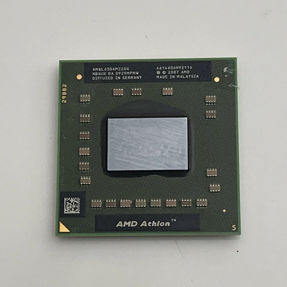 AMD Athlon x2 Dual Core 2.1GHz QL-65 AMQL65DAM22GG  2.1 GHz / 2100 MHz Socket S1 - Image 1 of 2