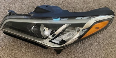 Faro halógeno Hyundai Sonata 2015-2017 (izquierdo, conductor), fabricante de equipos originales Foto 1 de 2