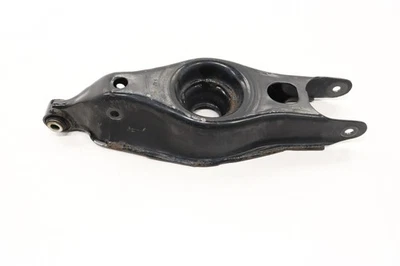 Dodge Charger 2006-2023 trasero derecho brazo de control inferior muelle percha OEM Foto 1 de 4