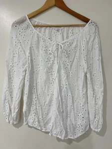 Velvet Eyelet Long Sleeve Blouse White Size Medium - Picture 1 of 9