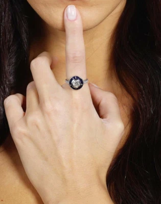 Hermoso anillo de boda para mujer de zafiro azul y blanco simulado de 0,60 quilates corte elegante Foto 1 de 4