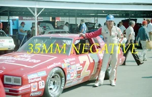 35MM NEGATIVE'S SET OF 4 - TIM RICHMOND #27 OLD MILWAUKEE SHOTS NASCAR #TR17 - Picture 1 of 4