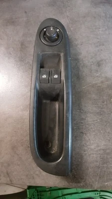 Commandes leve vitres conducteur Renault Clio - Photo 1/2