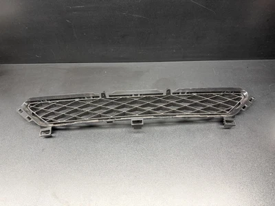 2014-2017年讴歌RLX前保险杠下中心格栅网黑色原始设备制造商 — 第 1/4 张图片