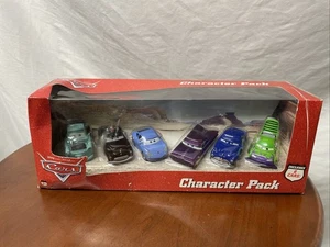 Disney Pixar Cars Paket mit 6 Figuren und Rollin’ Bowling Mater (RAR) - Bild 1 von 9