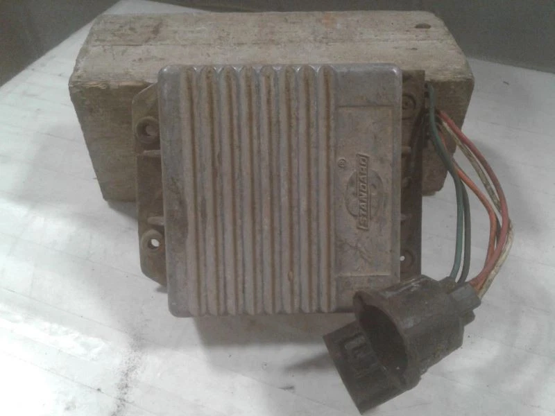 Engine ECM Ignition Control Fits 78-88 J-SERIES TRUCK 646897 - Image 1 of 3