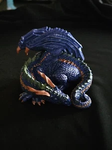 New Sleepy Dragon Fantasy Safari Ltd Toys Figurines Fantasy - Picture 1 of 3