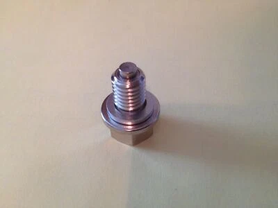 Tusk Magnetic Oil Drain Plug Bolt M12 x 1.50mm-Honda,KTM Yamaha-see below - Image 1 of 4