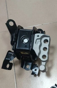 2018-2024 Toyota Camry Avalon Lexus ES350 Right Engine Mount OEM 12305-F0020 - Picture 1 of 2