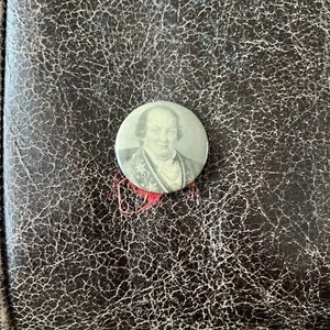 VINTAGE Pinback Pin A R Lopez & Bro - Picture 1 of 4