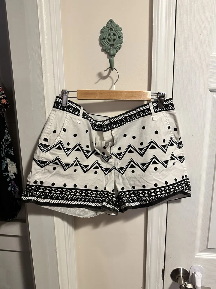 Pantalones Cortos Mujer ELLE Talla 14 Diseño Blanco y Negro Foto 1 de 3