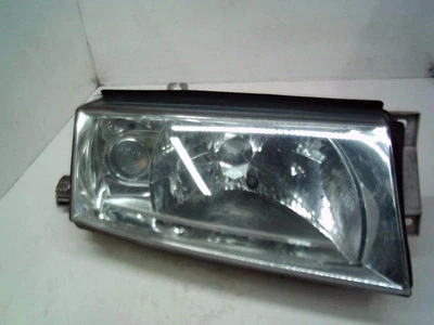 Rechts Scheinwerfer Gebraucht SKODA OCTAVIA I Phase 2 COMBI - 1.9 TDI 100 PS - - Bild 1 von 3