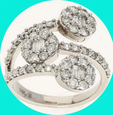 Anillo con halo de triple derivación de diamantes naturales de oro blanco de 1,20 quilates de 14 K talla 7 Foto 1 de 4