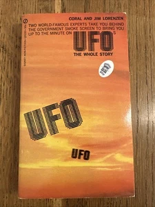 UFO - The Whole Story by Coral & Jim Lorenzen 1969 Signet PB 1st Vintage - Picture 1 of 8