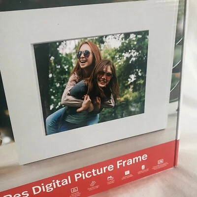Polaroid Digital Wood Picture Frame 8" Hi-Res White 1024x768 HD NEW PDFX-800W - Image 1 of 4