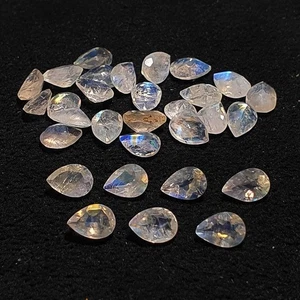 Lote de 28 piezas de piedras preciosas sueltas corte pera piedra lunar arco iris natural 5*7 mm 18,3 CT - Imagen 1 de 4